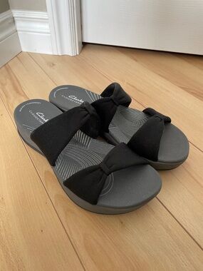 Clarks Cloudsteppers Women’s Sz 7 Slide Sandals